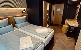 Hostel SLEPS